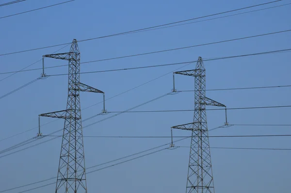 Linha elétrica em Val d Oise — Fotografia de Stock