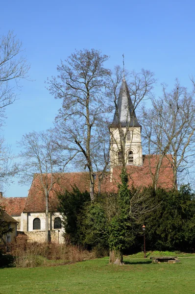 Frankrike, den gotiska kyrkan av themericourt — Stockfoto