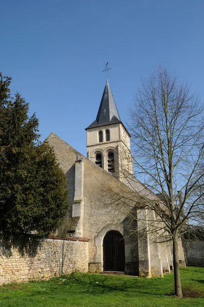 Francie, gotický kostel themericourt — Stock fotografie