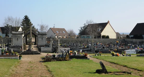 Кладовище сажі в Val d Уаза — стокове фото