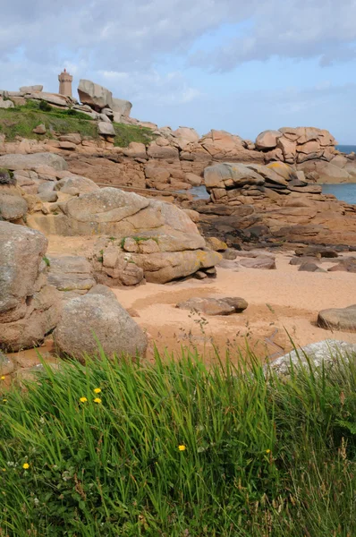 Brittany, granit różowy skały w ploumanac h — Zdjęcie stockowe