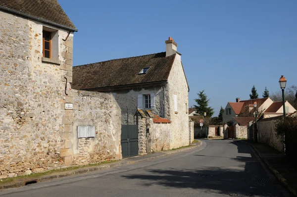 Il villaggio di Fremainville in Val d'Oise — Foto Stock