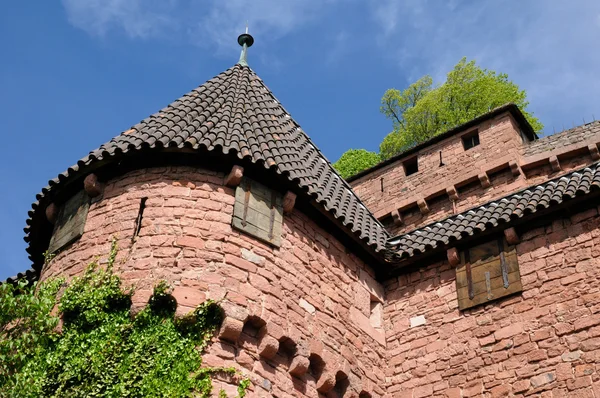 Il castello dell'Haut Koenigsbourg in Alsazia — Foto Stock