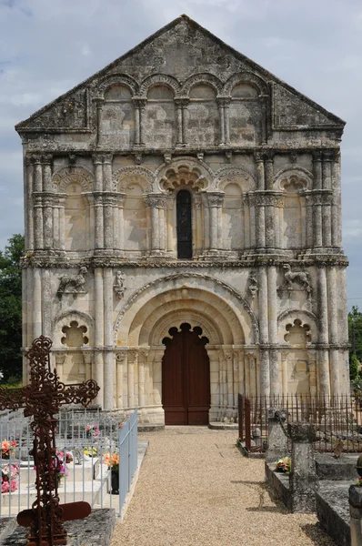 Церква Petit Palais і Корнам в регіоні Gironde — стокове фото