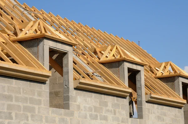 Roof structure of an house in Ile de France — Stock Photo, Image