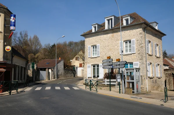 Il paese di Seraincourt in Val d'Oise — Foto Stock
