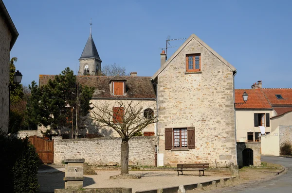 Il villaggio di Fremainville in Val d'Oise — Foto Stock