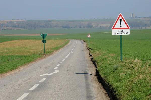 Themericourt, a country road in Val d Oise — Stock Photo, Image