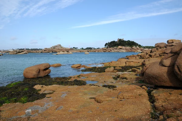 stock image Granite rocks and Costaeres castle in Tregastel