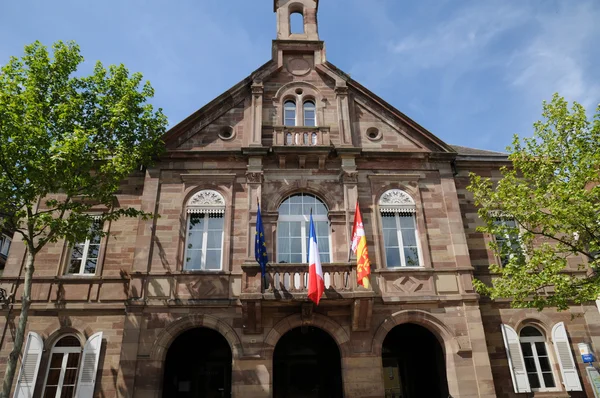 Façade de la mairie de Kintzheim en Alsace — Photo