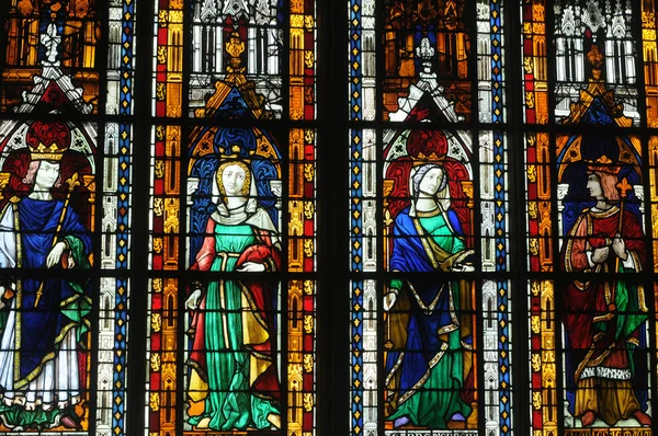 Francie, kolegiátní kostel mantes la Jolie — Stock fotografie