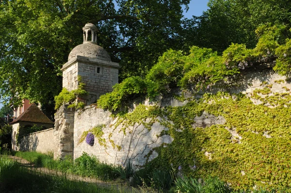 Francie, hrad medan v les yvelines — Stock fotografie