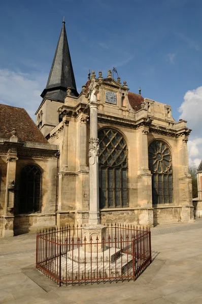 Franţa, biserica lui Magny en Vexin din Val d Oise — Fotografie, imagine de stoc