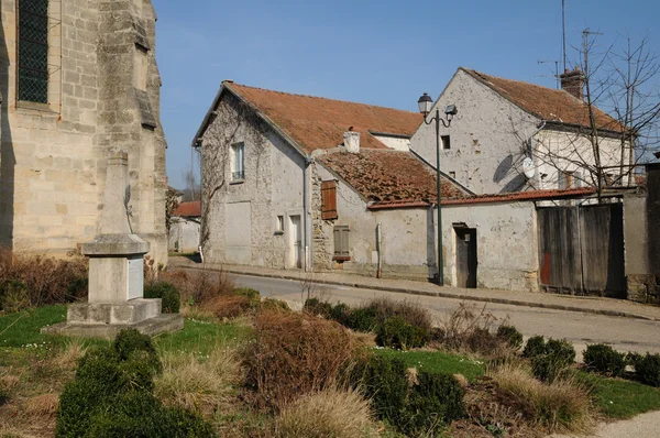 발 d Oise에에서 Longuesse의 마을 — 스톡 사진