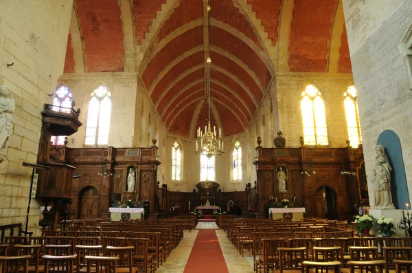 Франція, колегіальний церкви Ecouis в l Ер — стокове фото