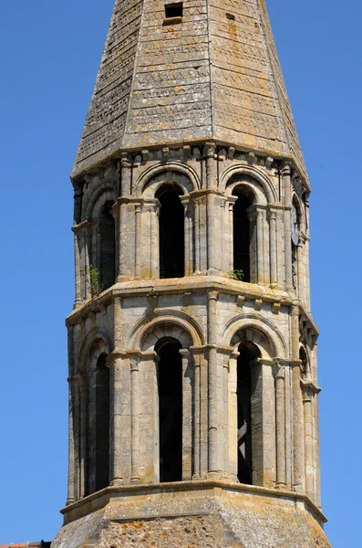 Франция, церковь Оржеваля — стоковое фото