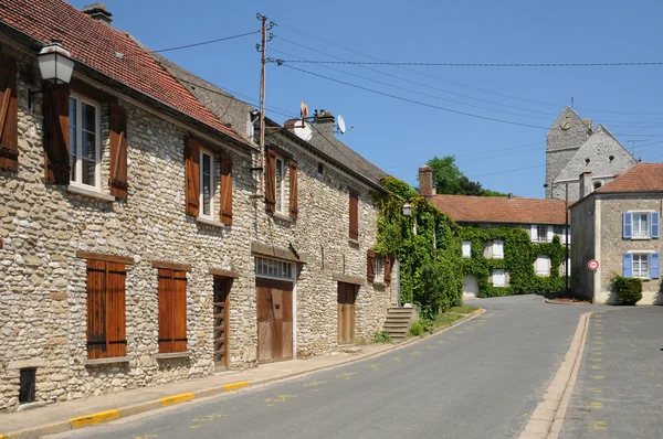 Франція, село Жумовіль в Les Івлін — стокове фото