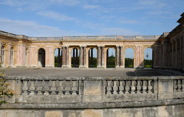 Франція, Le Grand Trianon в парку Версальський палац — стокове фото