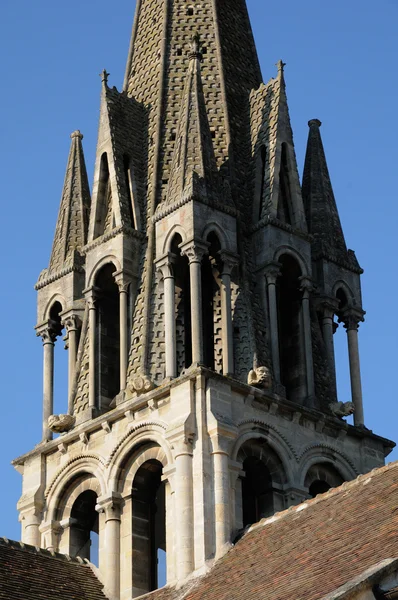 伊夫林省，vernouillet 教堂的钟塔 — 图库照片