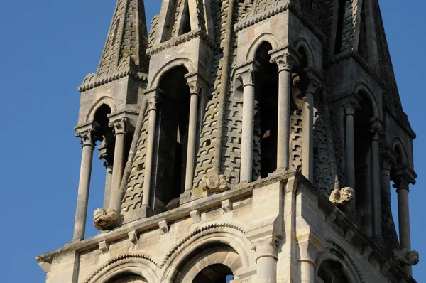 Yvelines, torre de sino da igreja de Vernouillet — Fotografia de Stock