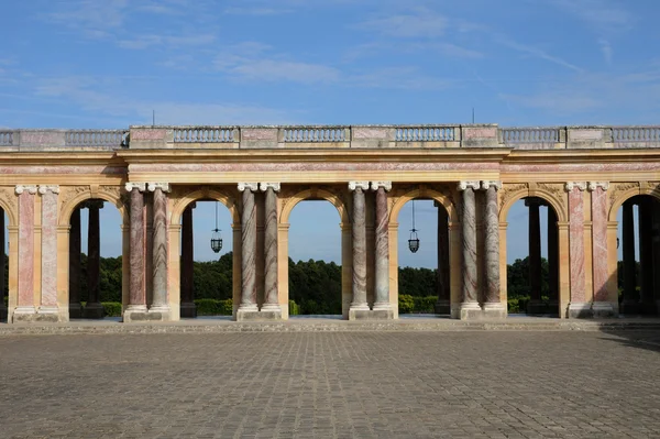 Francie, le grand trianon v paláci parku ve versailles — Stock fotografie