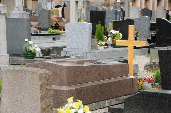 Франция, кладбище Обернай в Эльзасе — стоковое фото