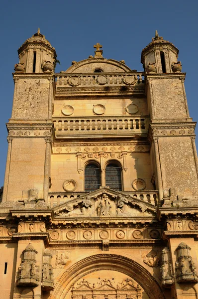 Ile de france, historický kostel vetheuil — Stock fotografie
