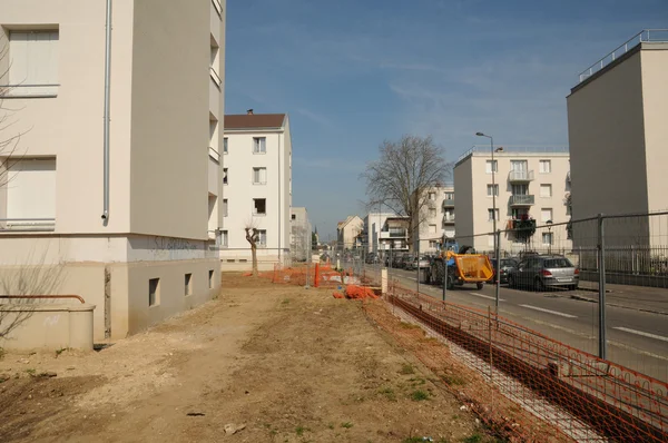Francia, renovación de un edificio en Les Mureaux — Foto de Stock