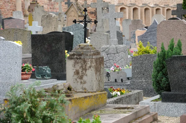 Francia, el cementerio de Obernai en Alsacia — Foto de Stock