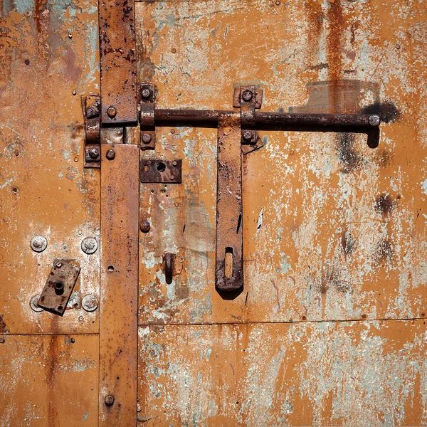 Grunge metalen deur — Stockfoto