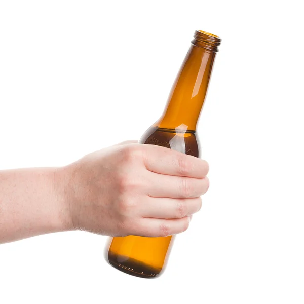 Frasco de cerveza en la mano — Foto de Stock