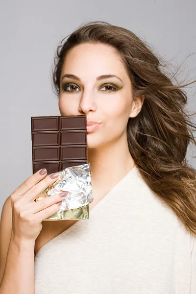 Sensuele chocolade meisje. — Stockfoto