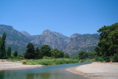 Dağ Nehri.