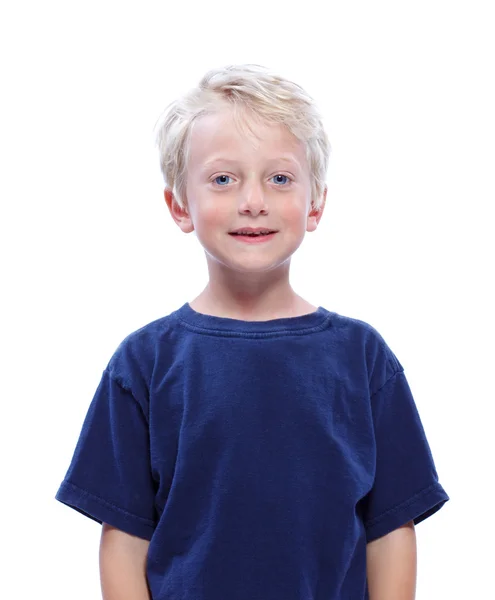 Gelukkig blonde jongen glimlachen — Stockfoto