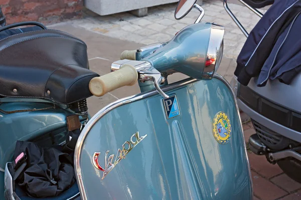 Vintage italienska scooter — Stockfoto