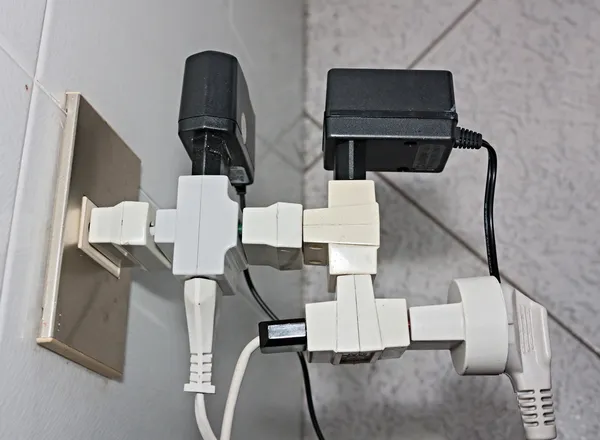 Mala conexión eléctrica — Foto de Stock