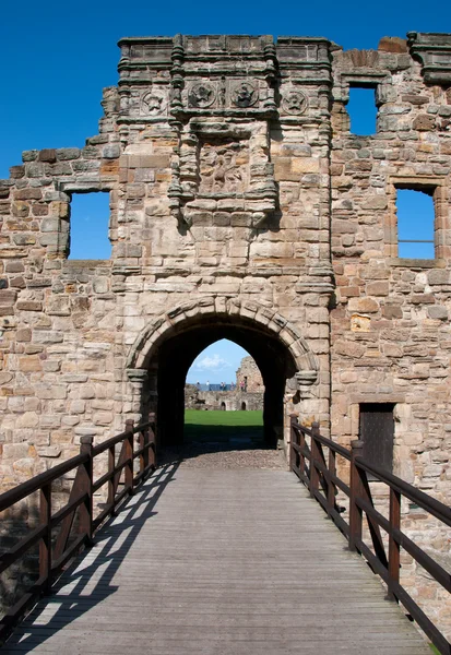 Entrada do castelo em St. Andrews, Escócia — Fotografia de Stock