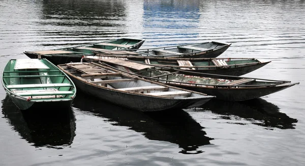 Vietnamesiska turist båtar — Stockfoto