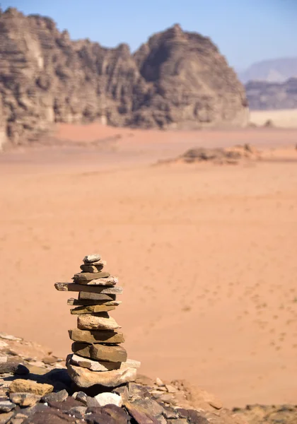 Composition en pierre sur le désert — Photo