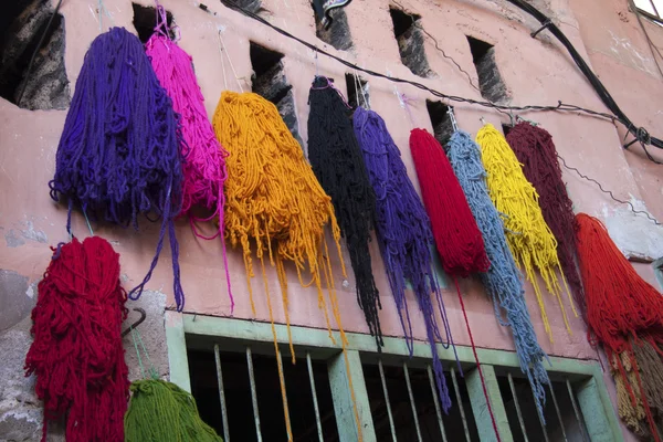 染色的羊毛、 马拉喀什、 摩洛哥 — 图库照片