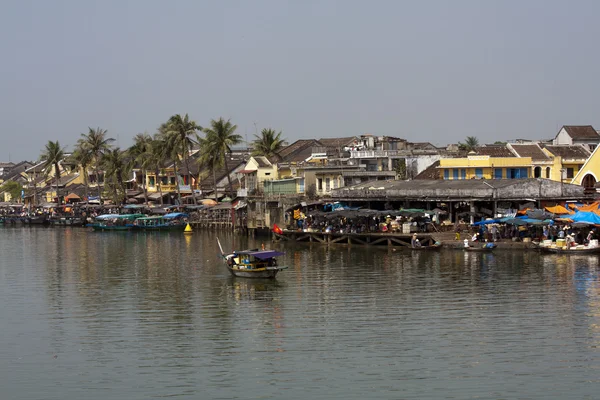 Fish Market and River, Hoi An, Vietnam — Stock Photo, Image