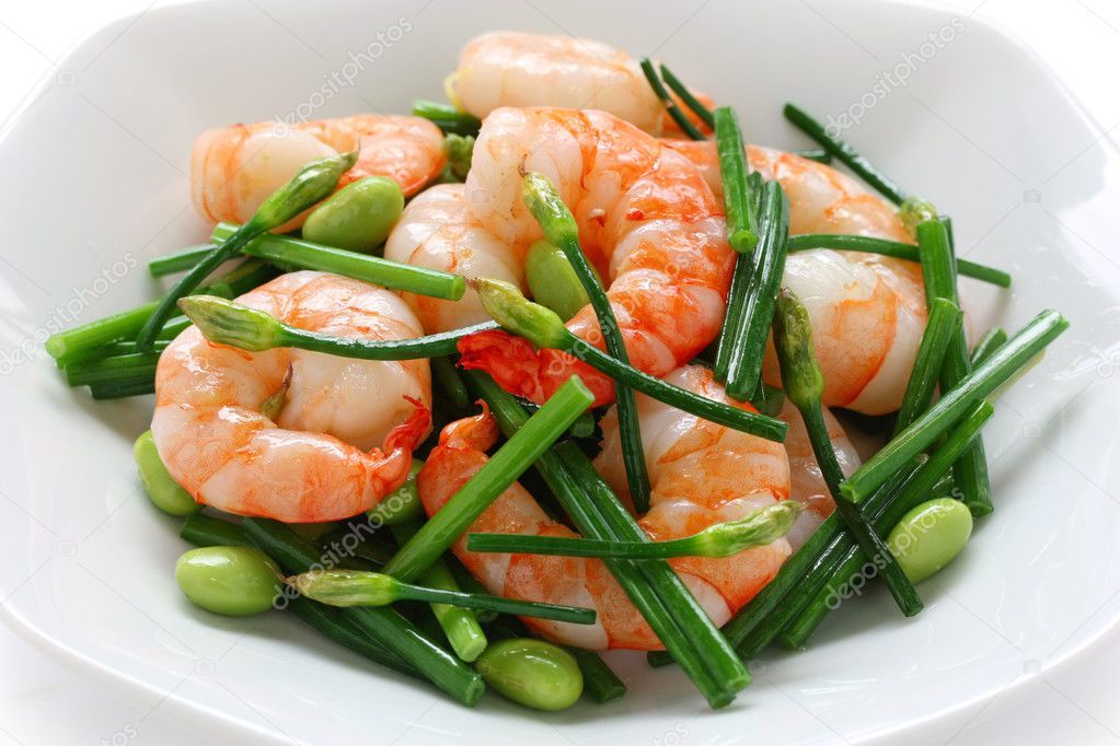 Stir-fry flowering chinese chives with prawns and edamame