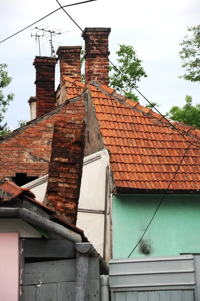 Stary dach dom — Zdjęcie stockowe
