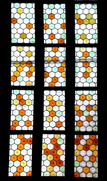 劳损玻璃窗口重新格式化教会克卢日 — 图库照片