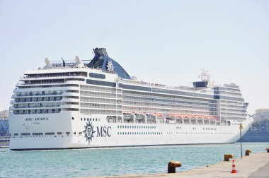 Cruise gemi içinde bağlantı noktası, pire Ege Denizi (Akdeniz)