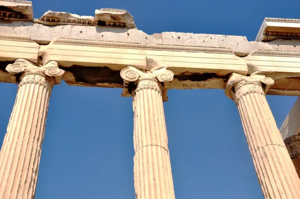 Athener Akropolis - das Erechtheion - Athen Griechenland — Stockfoto