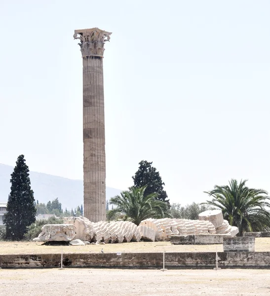 Templom, az olümposzi Zeusz (Olympieion) - Athén, Görögország — Stock Fotó