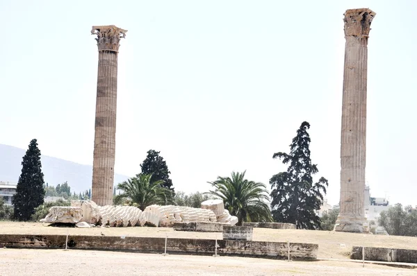 Olympisk Zevs-tempel (Olympieion) - Athen – stockfoto