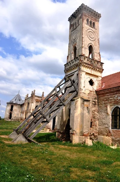 Banffy Palace Bontida Cluj - Башня — стоковое фото