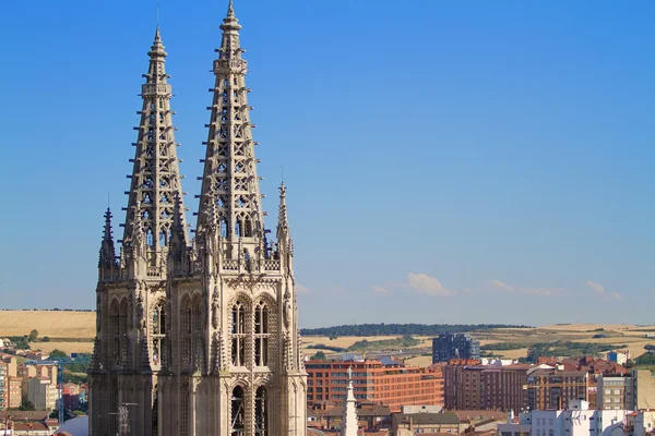 Gotische Zinnen der Kathedrale von Burgos. Spanien — Stockfoto